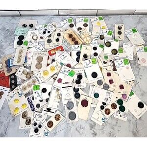 Vintage Lot Of Sewing Craft Buttons La Bouton-La Petite-Vogue Original-Le Chic